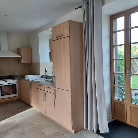 Holiday home Gite Du Bois De La Salle Pleguien