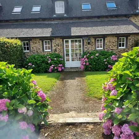 Holiday home Gite Du Bois De La Salle *